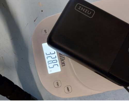 INIU Power Bank 10000mAh con Supporto Integrato | Garanzia 2 Anni photo review