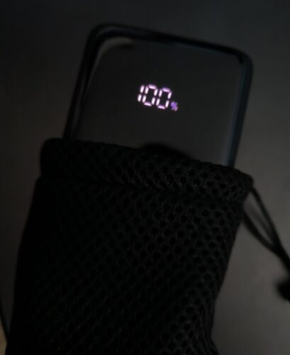 INIU Power Bank 10000mAh con Supporto Integrato | Garanzia 2 Anni photo review
