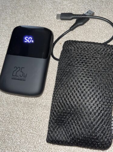 INIU Power Bank 10000mAh con Supporto Integrato | Garanzia 2 Anni photo review